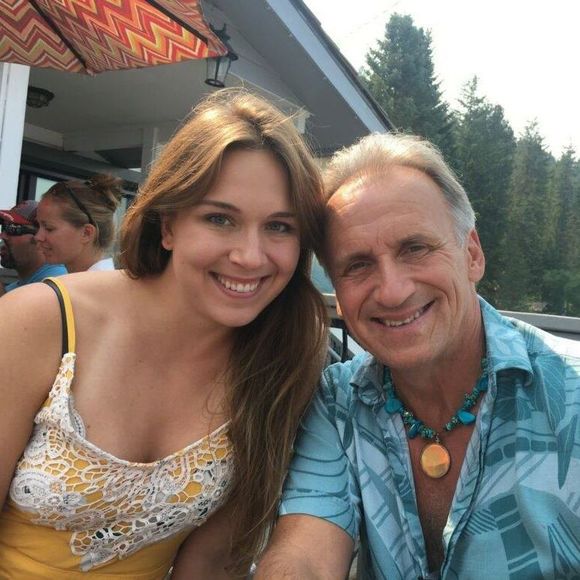 Meet your Posher, Sara - Picture 1 of 1